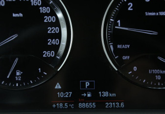 Подержанный автомобиль BMW X1 2019 года (19 фото)