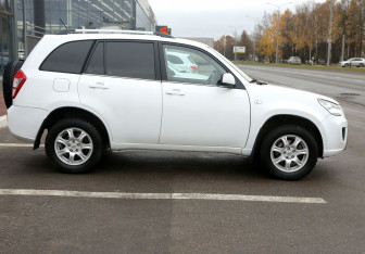 Подержанный автомобиль Chery Tiggo (T11) 2014 года (7 фото)