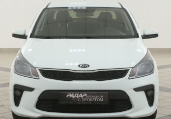 Подержанный автомобиль Kia Rio Sedan 2018 года (6 фото)