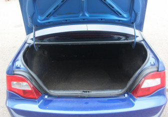 Подержанный автомобиль Daewoo Nexia Sedan 2012 года (12 фото)