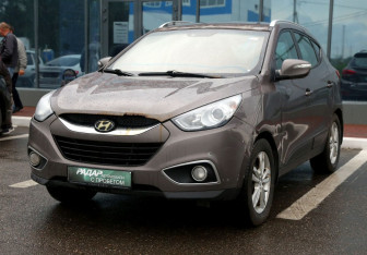 Подержанный автомобиль Hyundai ix35 2013 года (3 фото)