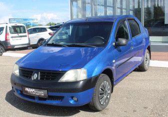 Подержанный автомобиль Renault Logan Sedan 2005 года (3 фото)