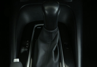 Подержанный автомобиль Toyota Corolla Sedan 2019 года (15 фото)