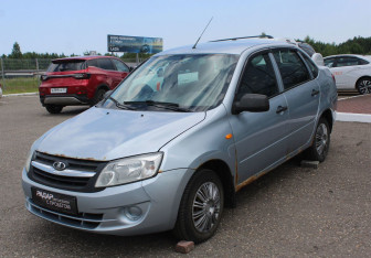 Подержанный автомобиль LADA (ВАЗ) Granta Sedan 2014 года (3 фото)