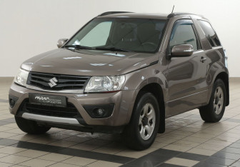 Подержанный автомобиль Suzuki Grand Vitara 2013 года (8 фото)
