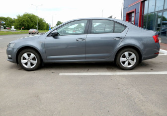 Подержанный автомобиль Skoda Octavia Liftback 2019 года (8 фото)