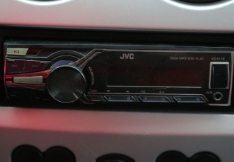 Подержанный автомобиль Renault Logan Sedan 2013 года (15 фото)