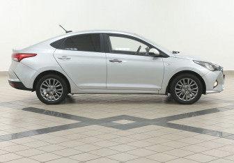Подержанный автомобиль Hyundai Solaris Sedan 2021 года (5 фото)