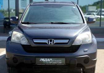 Подержанный автомобиль Honda CR-V 2008 года (2 фото)