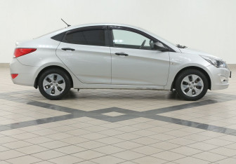 Подержанный автомобиль Hyundai Solaris Sedan 2016 года (5 фото)