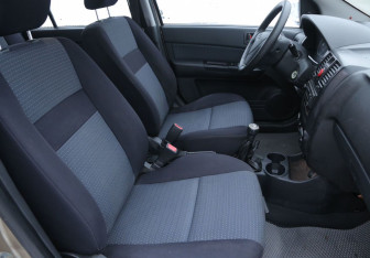 Подержанный автомобиль Hyundai Getz 2008 года (10 фото)