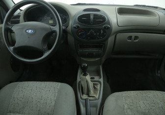 Подержанный автомобиль LADA (ВАЗ) Kalina Hatchback 2007 года (12 фото)