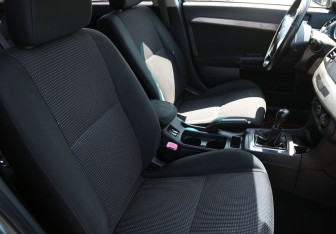 Подержанный автомобиль Mitsubishi Lancer Sedan 2007 года (10 фото)