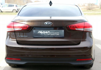 Подержанный автомобиль Kia Cerato Sedan 2018 года (5 фото)