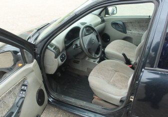 Подержанный автомобиль LADA (ВАЗ) Kalina Wagon 2009 года (12 фото)