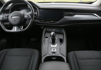 Подержанный автомобиль Haval F7x 2019 года (12 фото)
