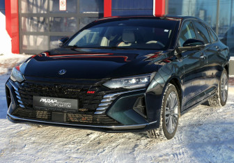 Подержанный автомобиль DongFeng Shine Max 2023 года (3 фото)