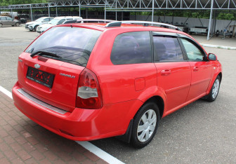 Подержанный автомобиль Chevrolet Lacetti Wagon 2006 года (7 фото)