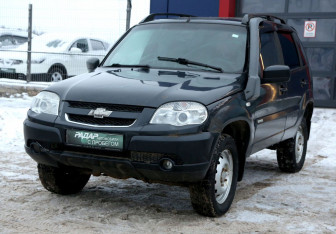 Подержанный автомобиль Chevrolet Niva 2012 года (3 фото)