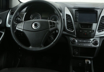 Подержанный автомобиль SsangYong Actyon 2014 года (14 фото)
