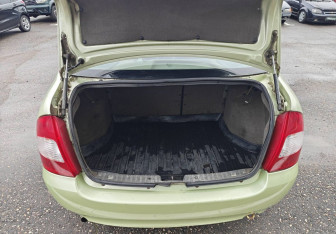 Подержанный автомобиль LADA (ВАЗ) Kalina Sedan 2006 года (11 фото)