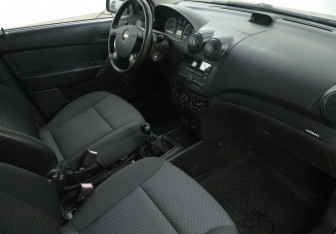 Подержанный автомобиль Chevrolet Aveo Sedan 2008 года (9 фото)
