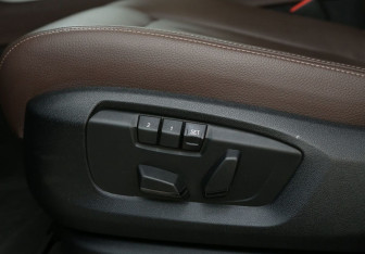 Подержанный автомобиль BMW X5 2017 года (11 фото)