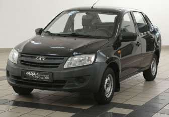 Подержанный автомобиль LADA (ВАЗ) Granta Sedan 2015 года (8 фото)