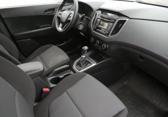 Подержанный автомобиль Hyundai Creta 2017 года (9 фото)