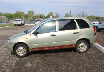 Подержанный автомобиль LADA (ВАЗ) Kalina Wagon 2011 года (4 фото)