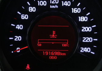 Подержанный автомобиль Kia Ceed Hatchback 2012 года (18 фото)