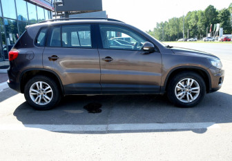 Подержанный автомобиль Volkswagen Tiguan 2014 года (7 фото)