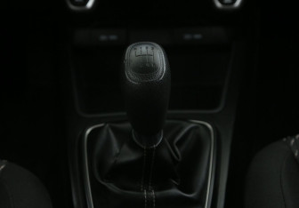 Подержанный автомобиль Kia Rio Sedan 2018 года (15 фото)