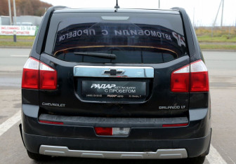 Подержанный автомобиль Chevrolet Orlando 2012 года (5 фото)