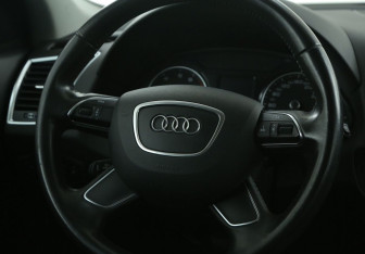 Подержанный автомобиль Audi Q5 2013 года (15 фото)