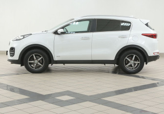 Подержанный автомобиль Kia Sportage 2016 года (7 фото)