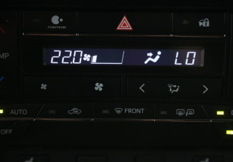 Подержанный автомобиль Toyota Camry Sedan 2017 года (19 фото)
