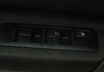 Подержанный автомобиль Nissan Qashqai 2010 года (17 фото)