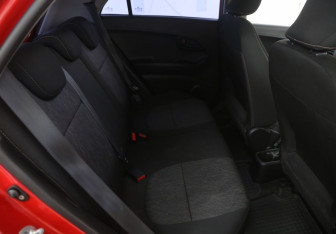 Подержанный автомобиль Kia Picanto 2011 года (11 фото)