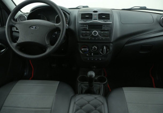 Подержанный автомобиль LADA (ВАЗ) Granta Liftback 2023 года (12 фото)