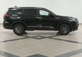 Подержанный автомобиль Chery Tiggo 8 Pro 2022 года (5 фото)