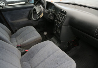 Подержанный автомобиль LADA (ВАЗ) 2112 2004 года (9 фото)