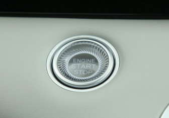 Подержанный автомобиль Exeed RX 2023 года (25 фото)