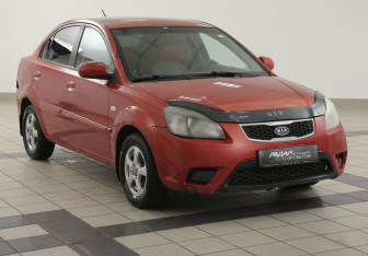 Подержанный автомобиль Kia Rio Sedan 2011 года (1 фото)