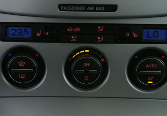 Подержанный автомобиль Volkswagen Passat Wagon 2008 года (18 фото)