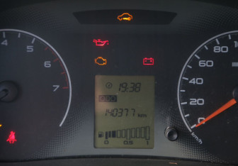 Подержанный автомобиль LADA (ВАЗ) Granta Sedan 2012 года (17 фото)