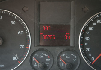 Подержанный автомобиль Volkswagen Golf Hatchback 2008 года (19 фото)