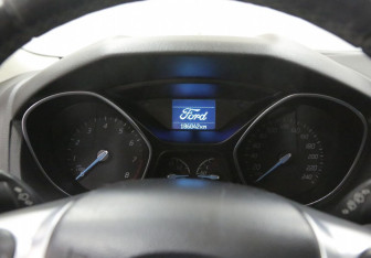 Подержанный автомобиль Ford Focus Hatchback 2014 года (11 фото)