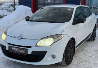 Подержанный автомобиль Renault Megane Wagon 2009 года (4 фото)