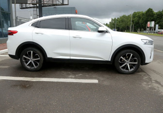 Подержанный автомобиль Haval F7x 2019 года (7 фото)